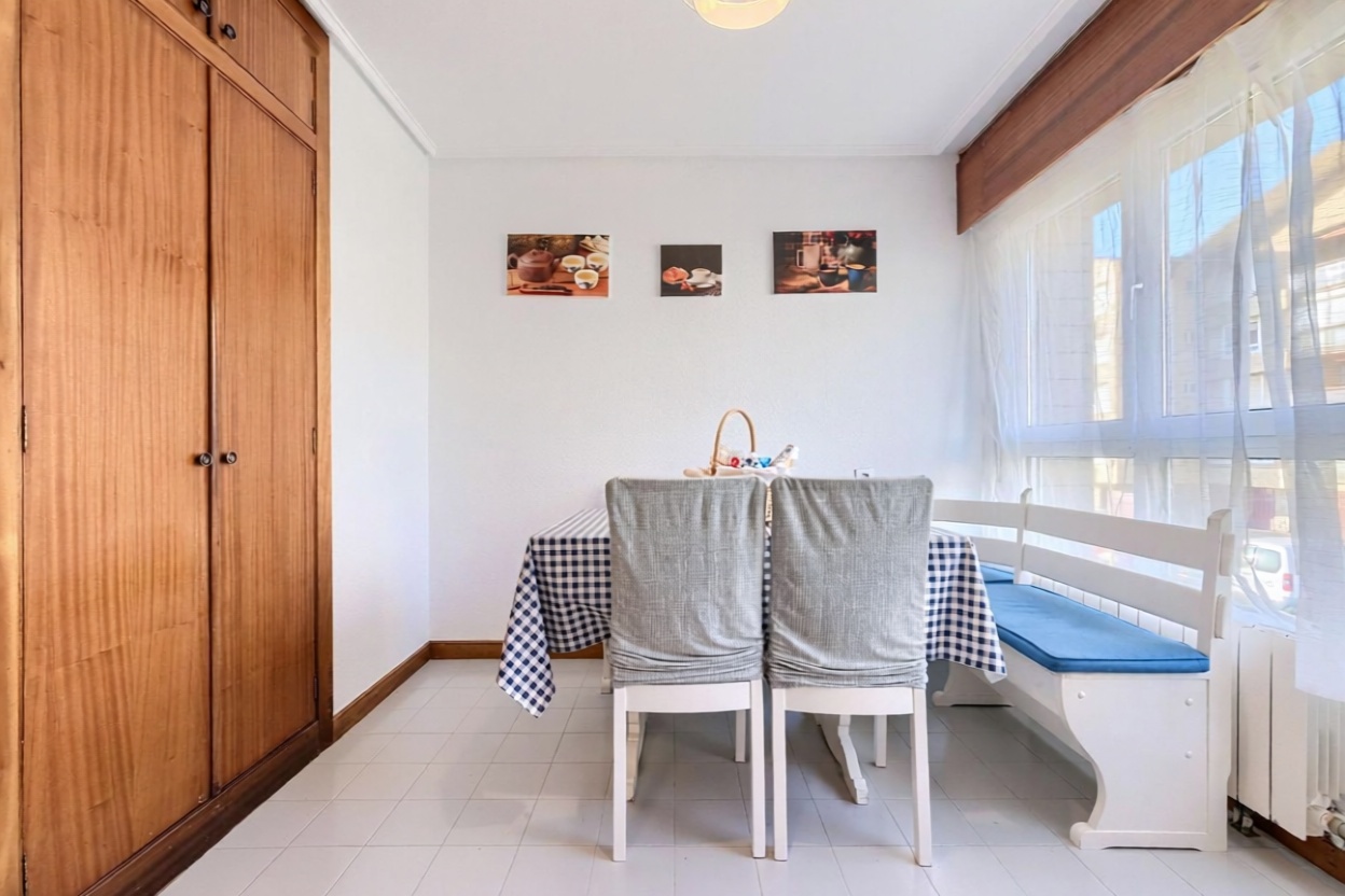 Beachfront flat in Sopela — Bedroom