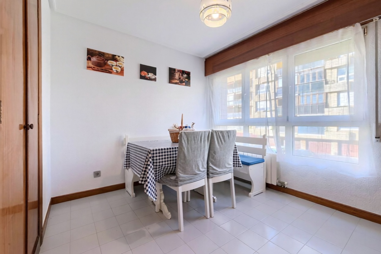 Beachfront flat in Sopela — Bedroom