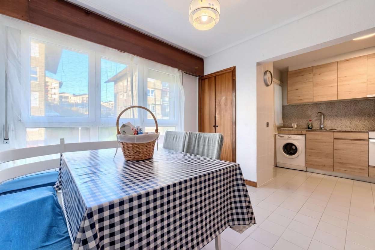 Beachfront flat in Sopela — Bathroom
