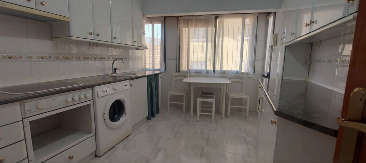 Appartement en première ligne de plage à Bermeo — Cuisine