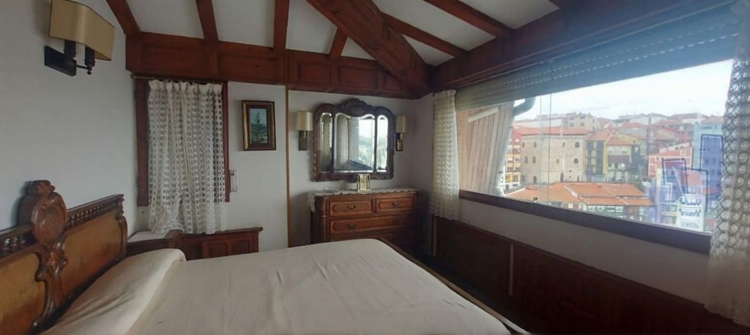 Beachfront flat in Busturialdea, Vizcaya — Bedroom