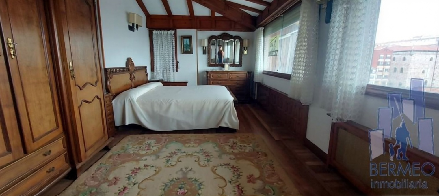 Beachfront flat in Busturialdea, Vizcaya — Bedroom