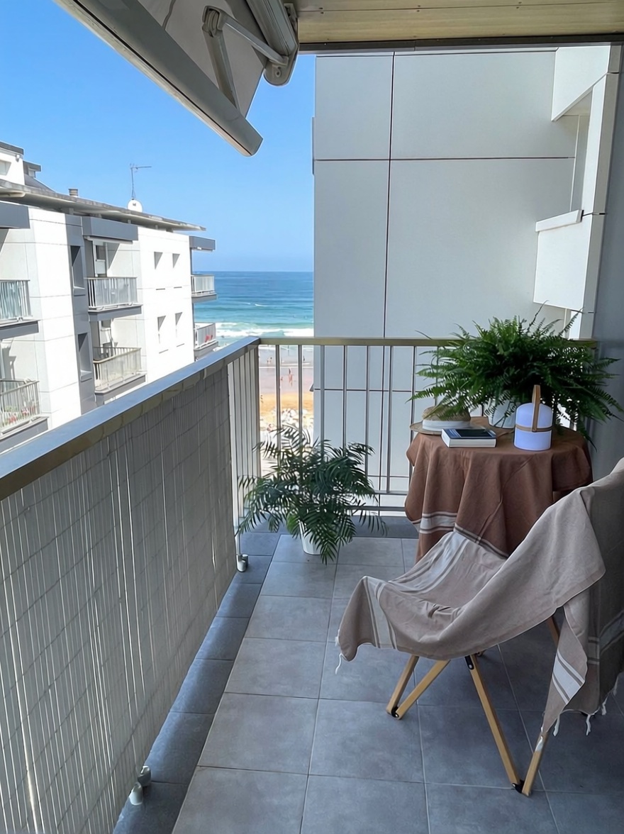 Beachfront flat in Zarautz