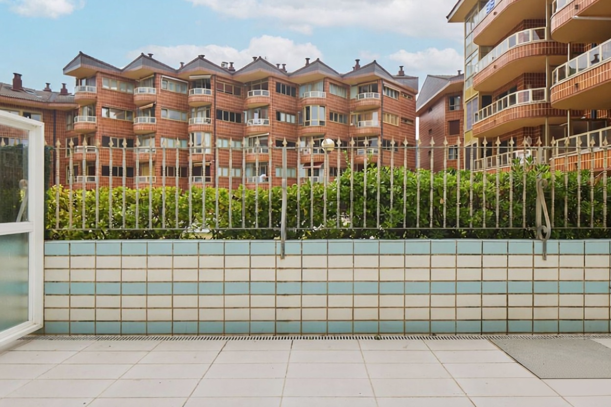 Beachfront flat in Zarautz — Terrace