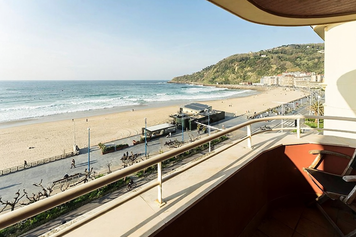 Wohnung in erste Strandlinie in Donostia-San Sebastián