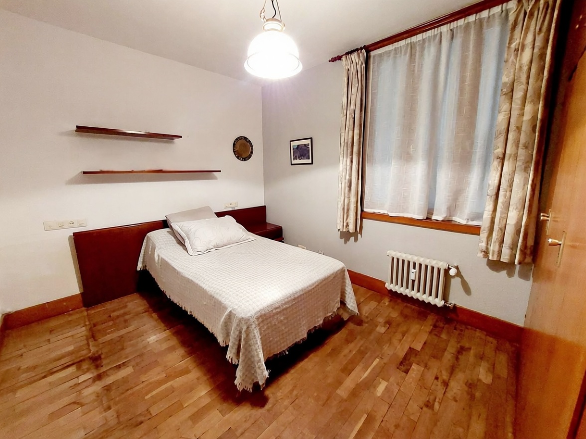Wohnung in erste Strandlinie in Donostia-San Sebastián — Schlafzimmer