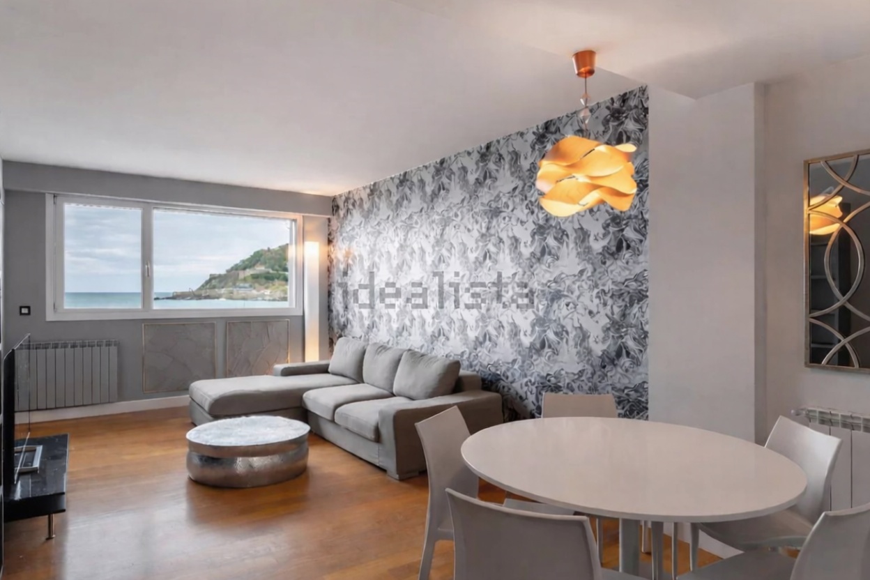 Wohnung in erste Strandlinie in Donostia-San Sebastián — Wohnzimmer