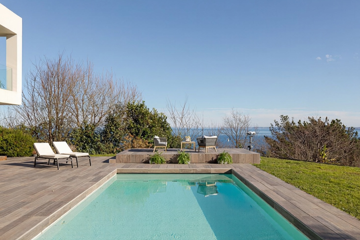 Chalet mit direkter Strandzugang in Hondarribia — Meerblick