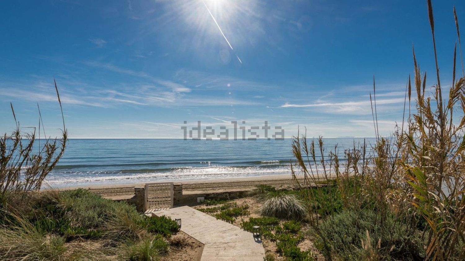 Шале с прямой выход на пляж в Marbella — Морской вид