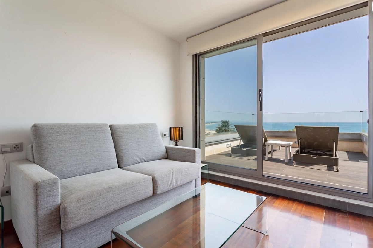 Chalet zum Verkauf mit direktem Strandzugang in Torredembarra
