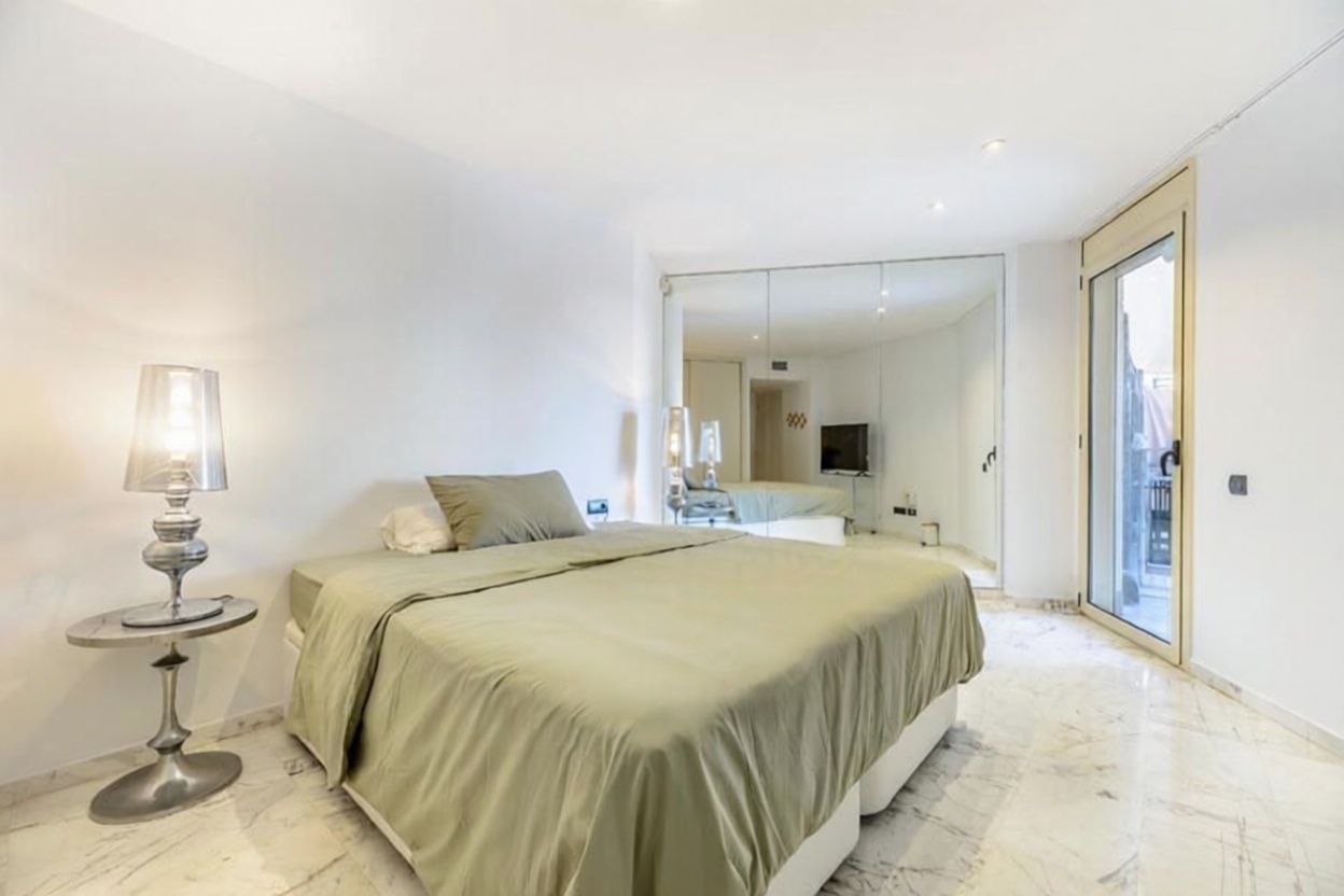 Beachfront flat in Eivissa — Bedroom