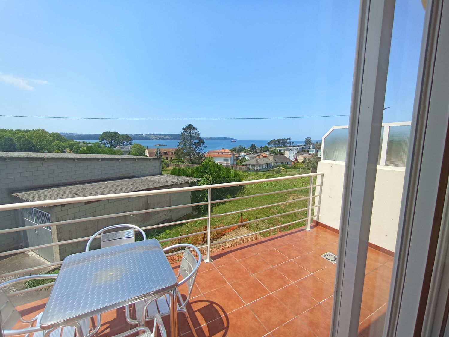Chalet with direct beach access in A Coruña