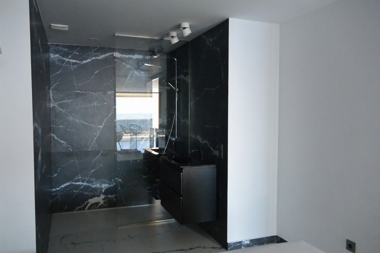 Duplex à venda pé na areia em Altea — Casa banho