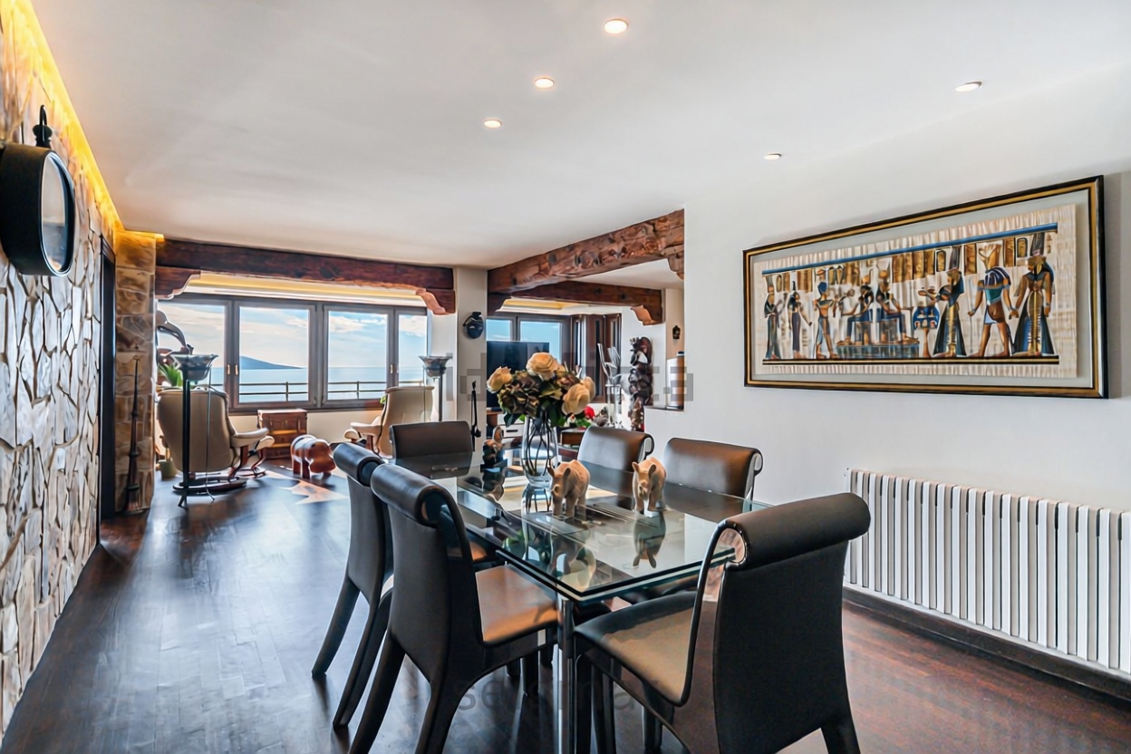 Flat in Primera Línea de Playa in Benidorm — Dining room