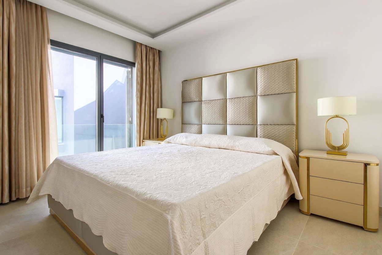 Chalet avec accès direct à la plage à Estepona — Chambre