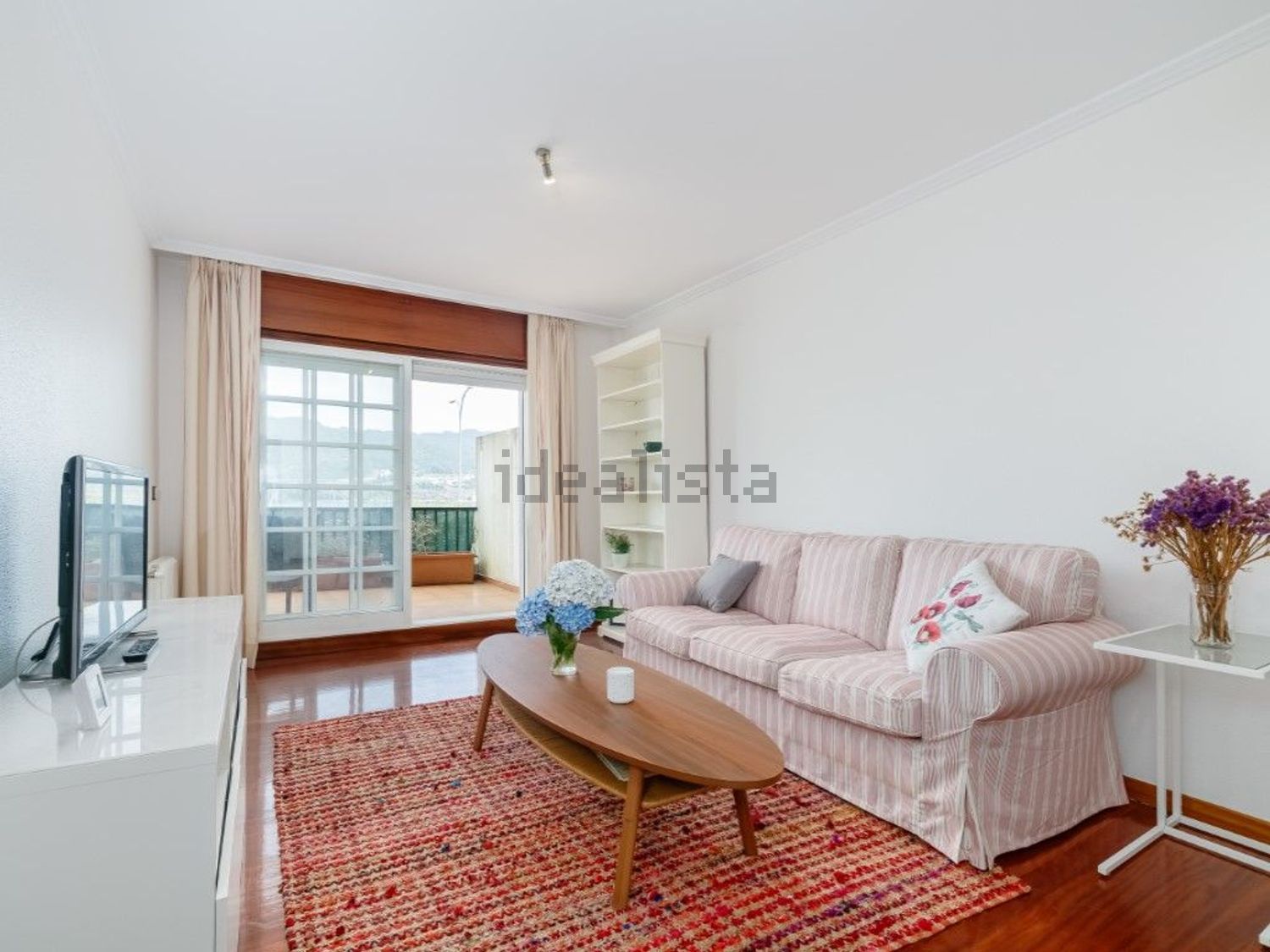 Beachfront flat in Pontevedra — Living room