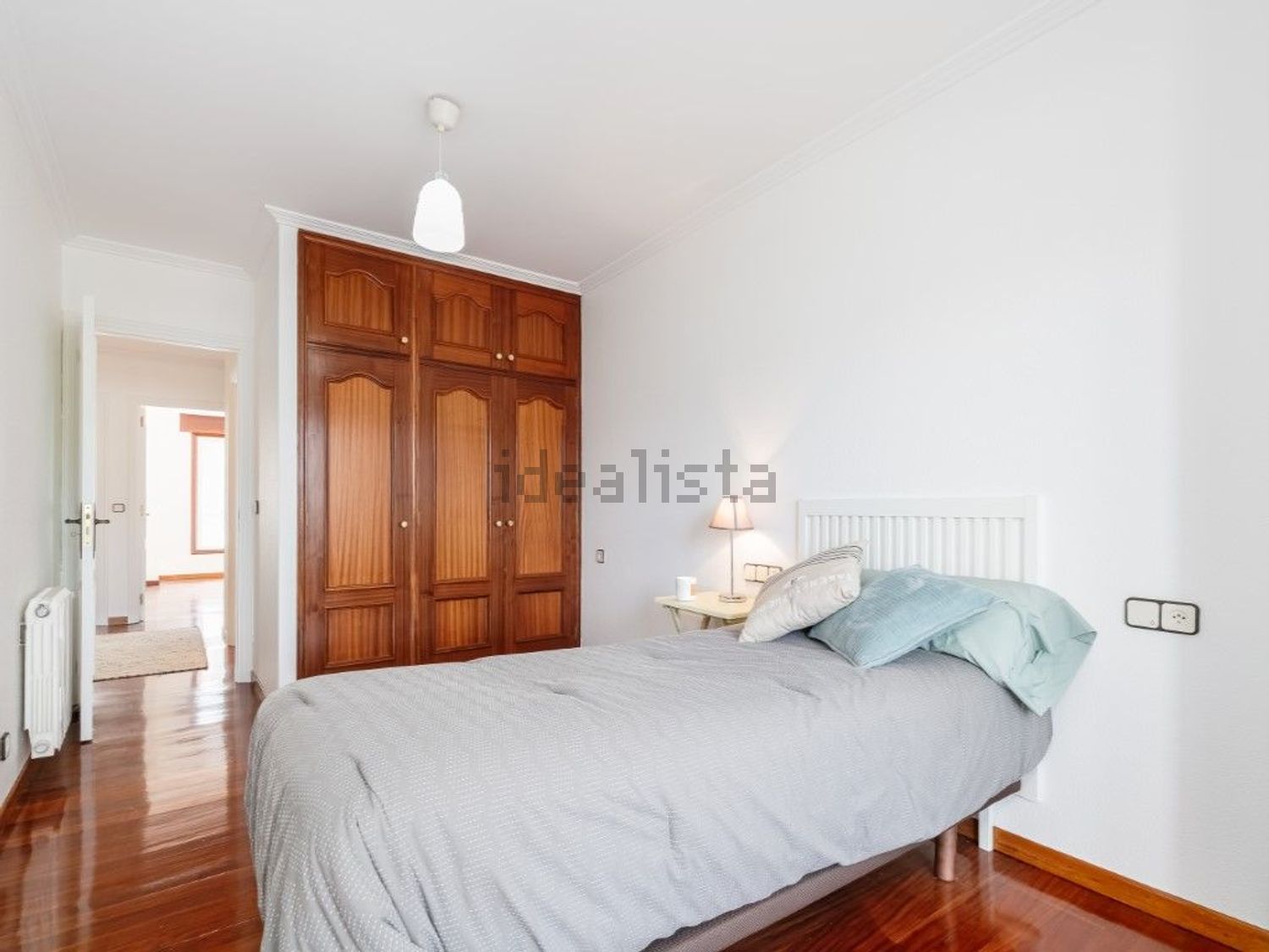 Beachfront flat in Pontevedra — Bedroom