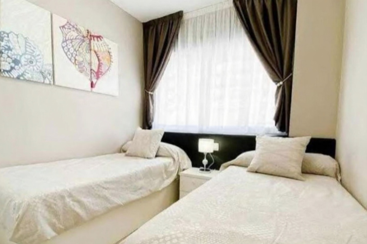 Piso en venta en primera línea de playa en Oropesa del Mar — Dormitorio