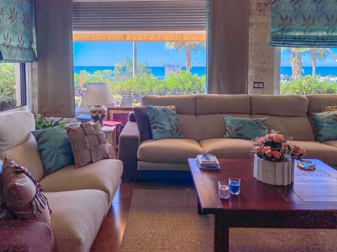 Apartamento em primeira linha de praia em Torrox — Cozinha