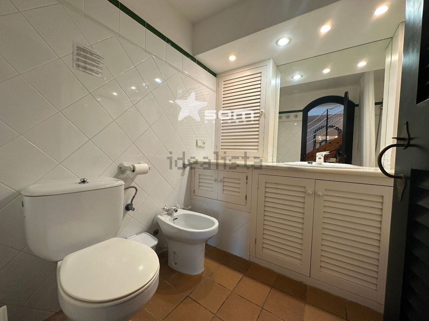 Chalet with direct beach access in Es Mercadal — Bathroom