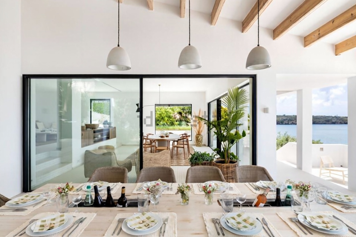 Chalet with direct beach access in Maó/Mahón — Kitchen