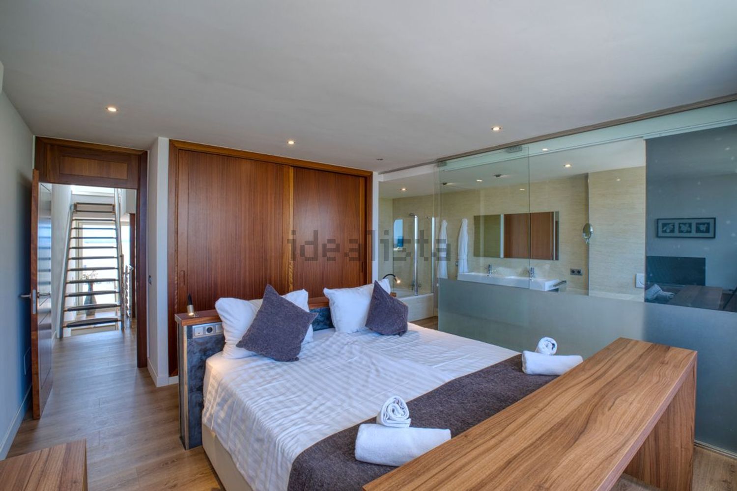 Chalet with direct beach access in Capdepera — Bedroom