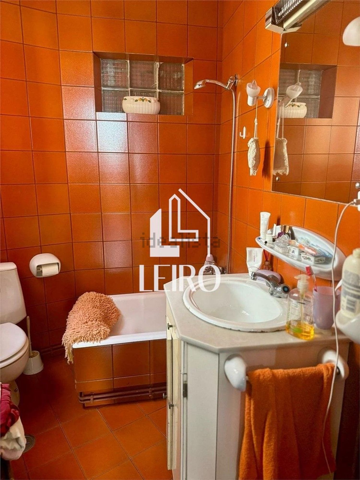 Chalet with direct beach access in Pontevedra — Bathroom