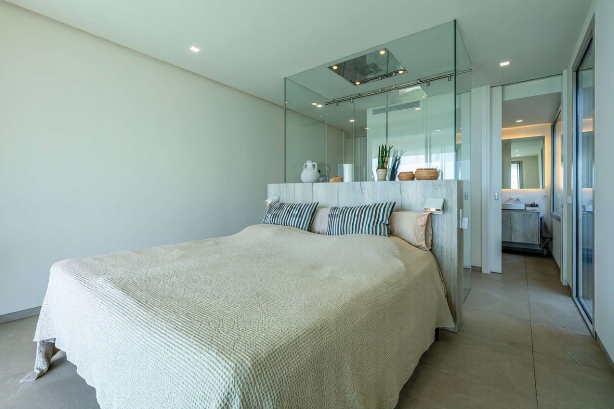 Chalet avec accès direct à la plage à Manacor — Chambre