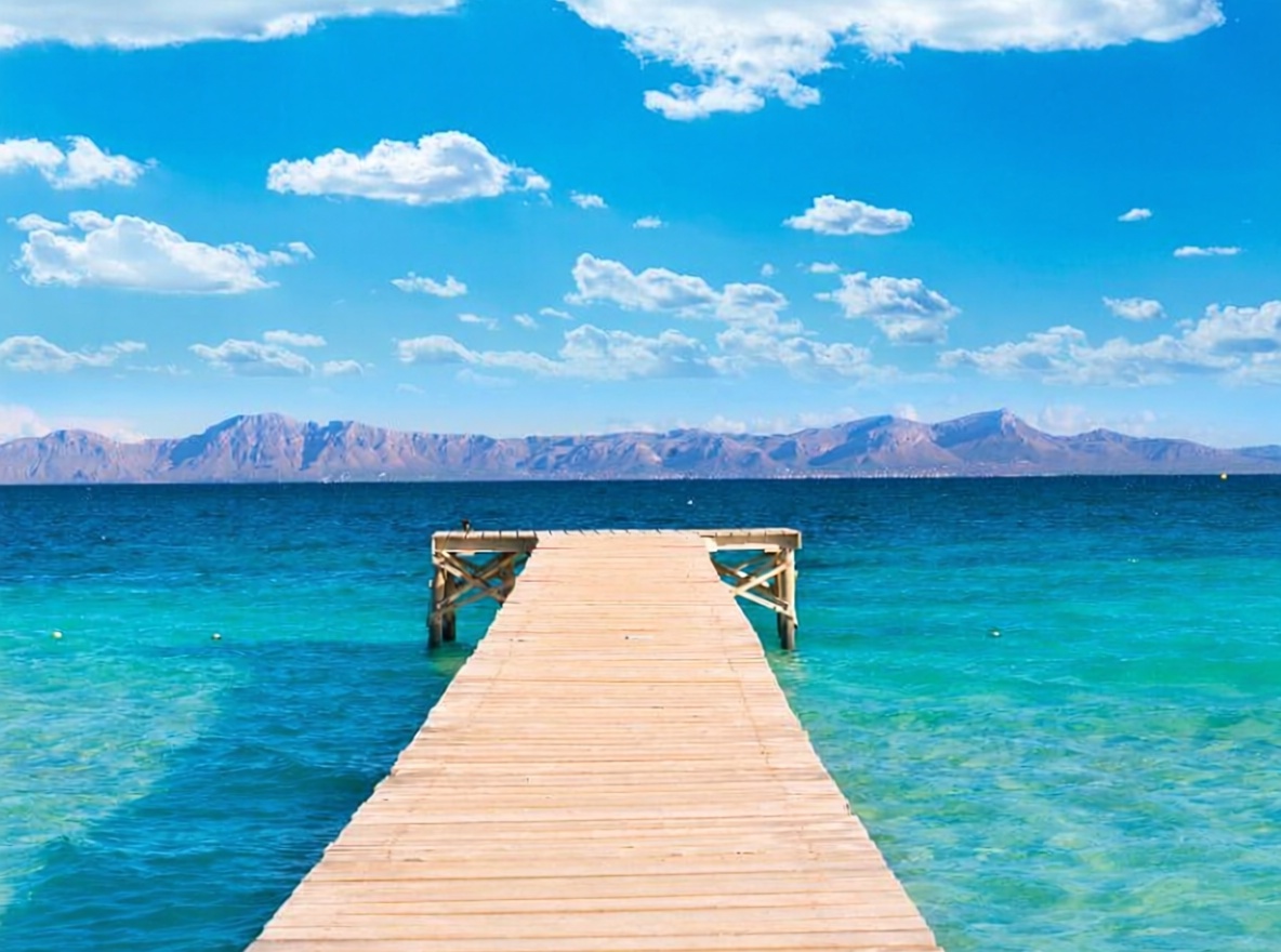 Chalet with direct beach access in Alcúdia — Sea view