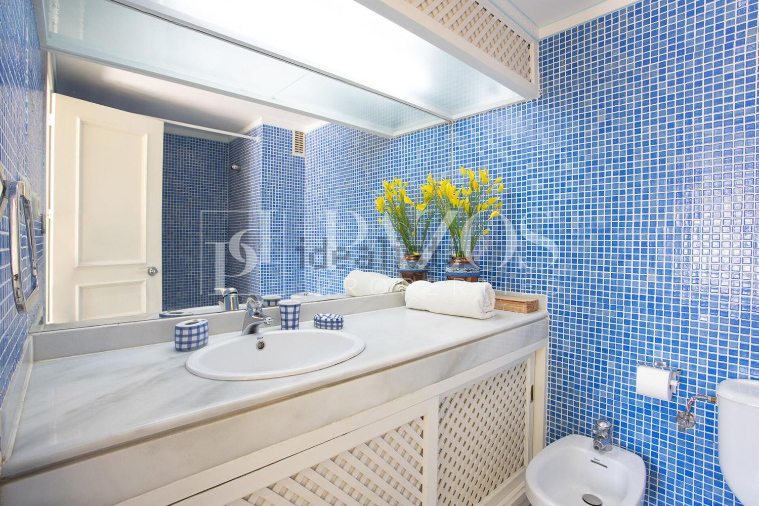 Ático en primera línea de mar en Benalmádena — Baño