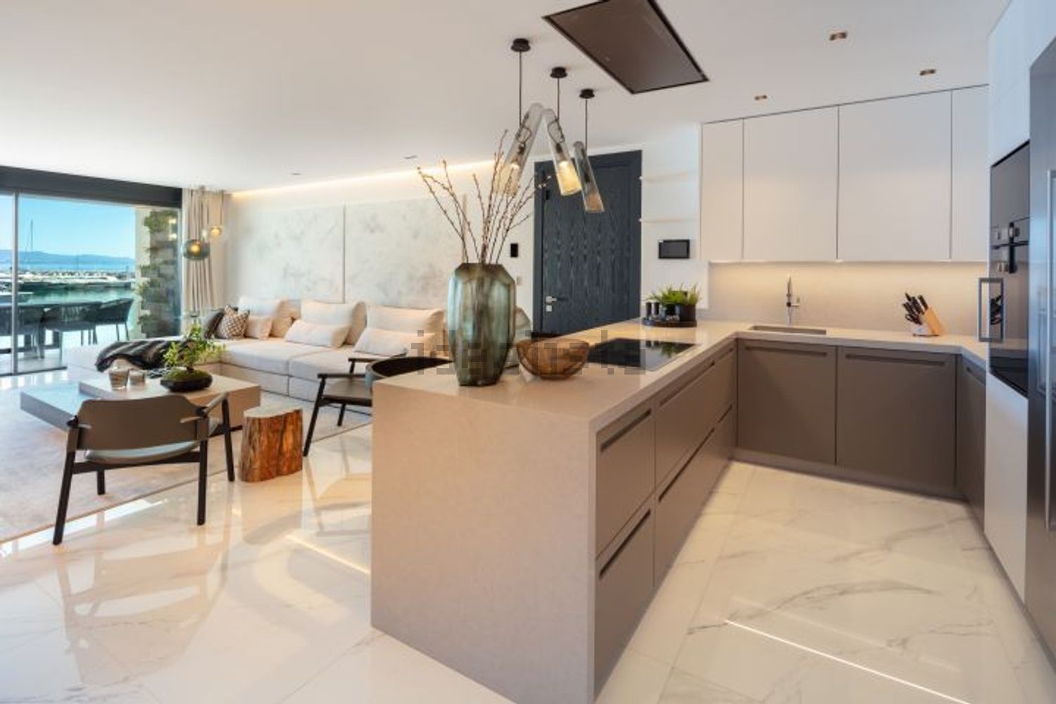 Duplex in erste Strandlinie in Marbella — Küche