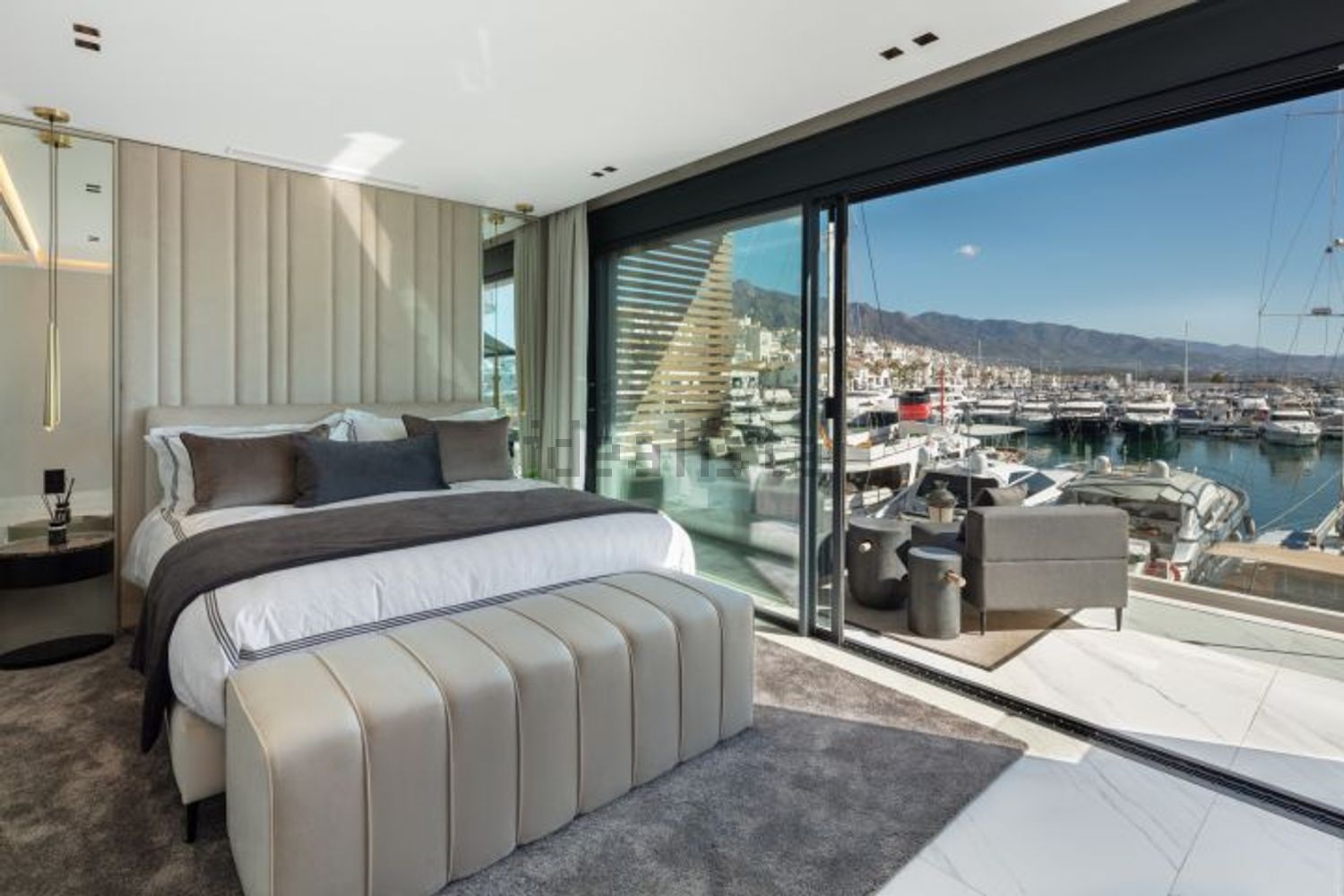 Duplex in erste Strandlinie in Marbella — Schlafzimmer
