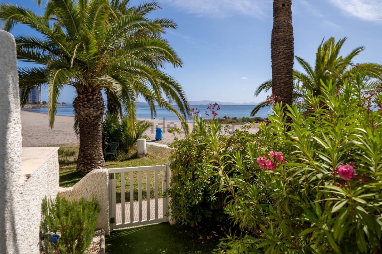 Appartement en première ligne de plage à La Manga del Mar Menor