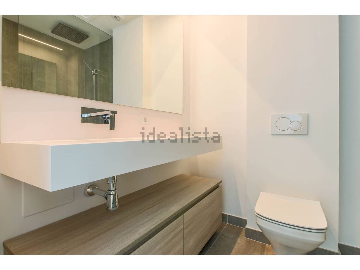 Chalet com acesso direto à praia em Estepona — Casa banho
