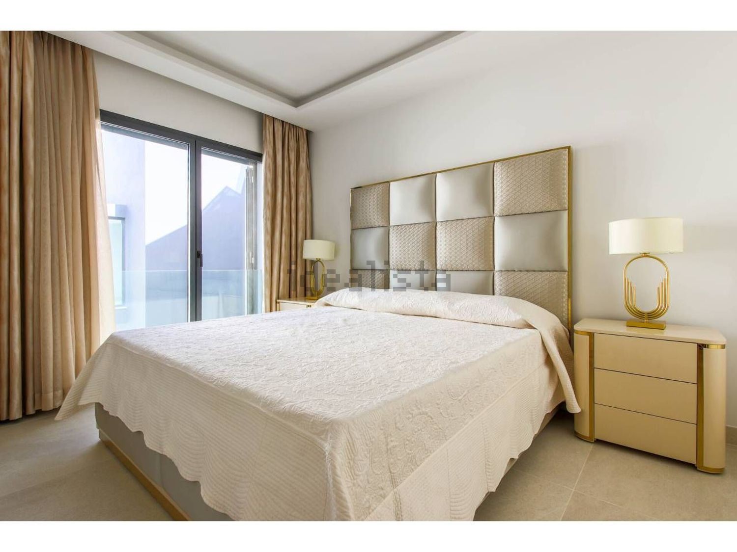 Chalet com acesso direto à praia em Estepona — Quarto
