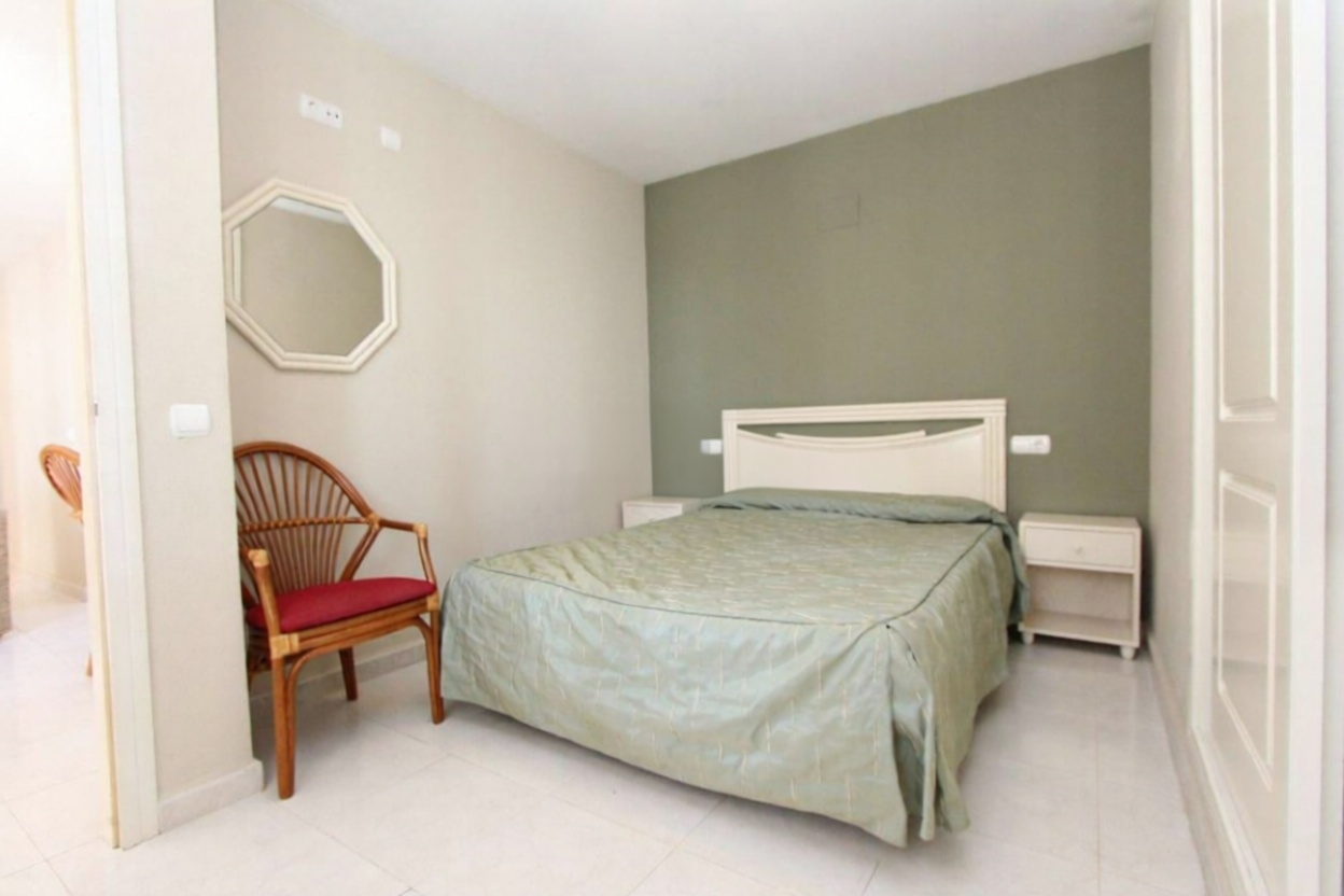 Ático en venta en primera línea de mar en Calpe — Dormitorio