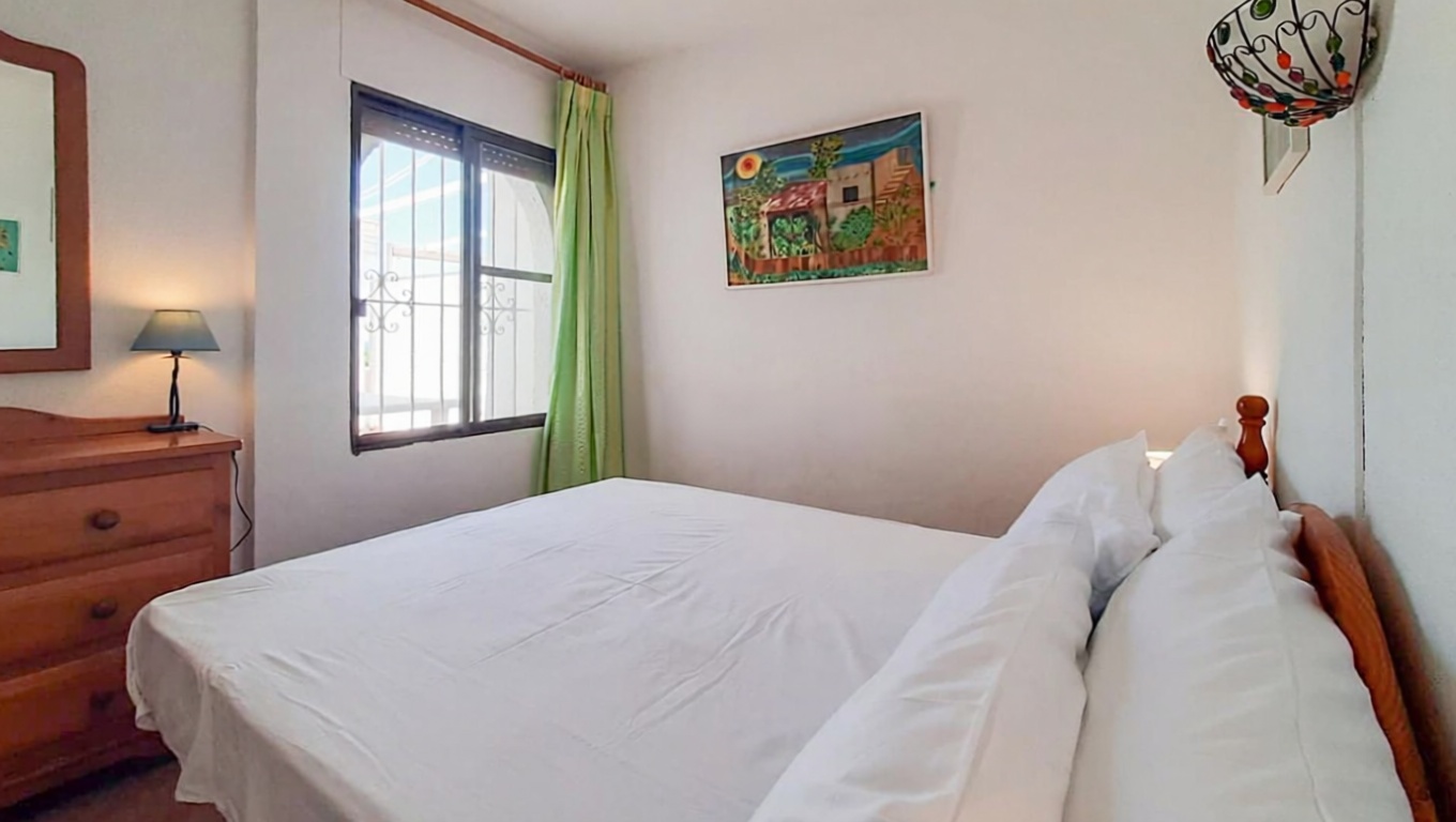 Chalet com acesso direto à praia em La Manga del Mar Menor — Quarto