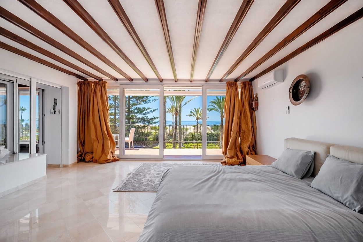 Chalet com acesso direto à praia em Marbella