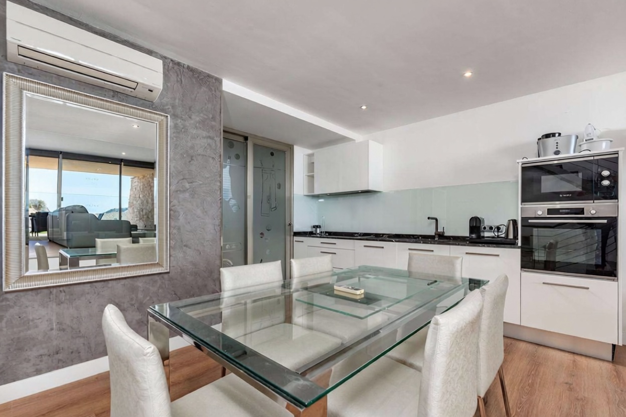 Chalet with direct beach access in Capdepera — Kitchen