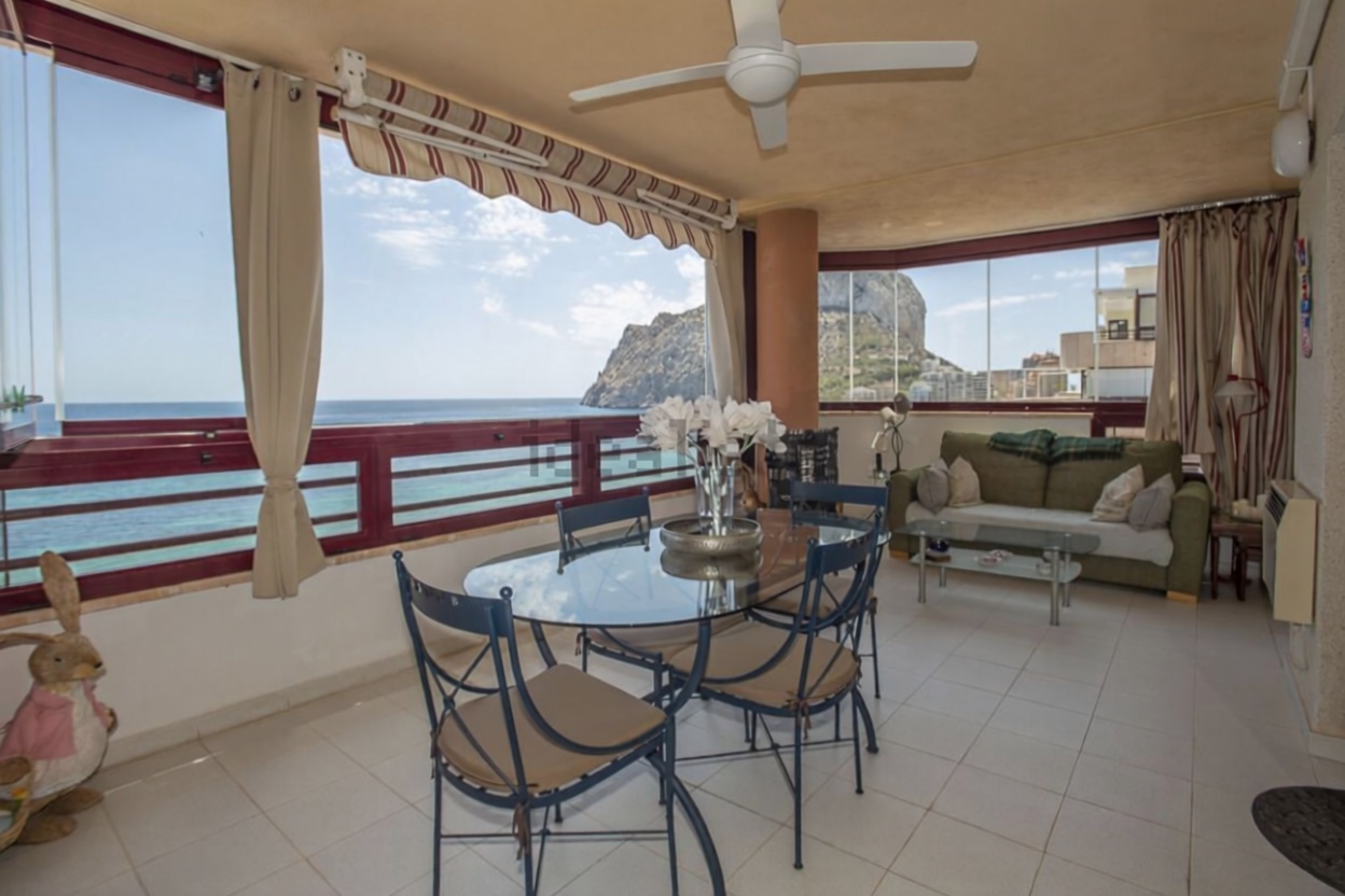 Piso en venta en primera línea de playa en Calpe