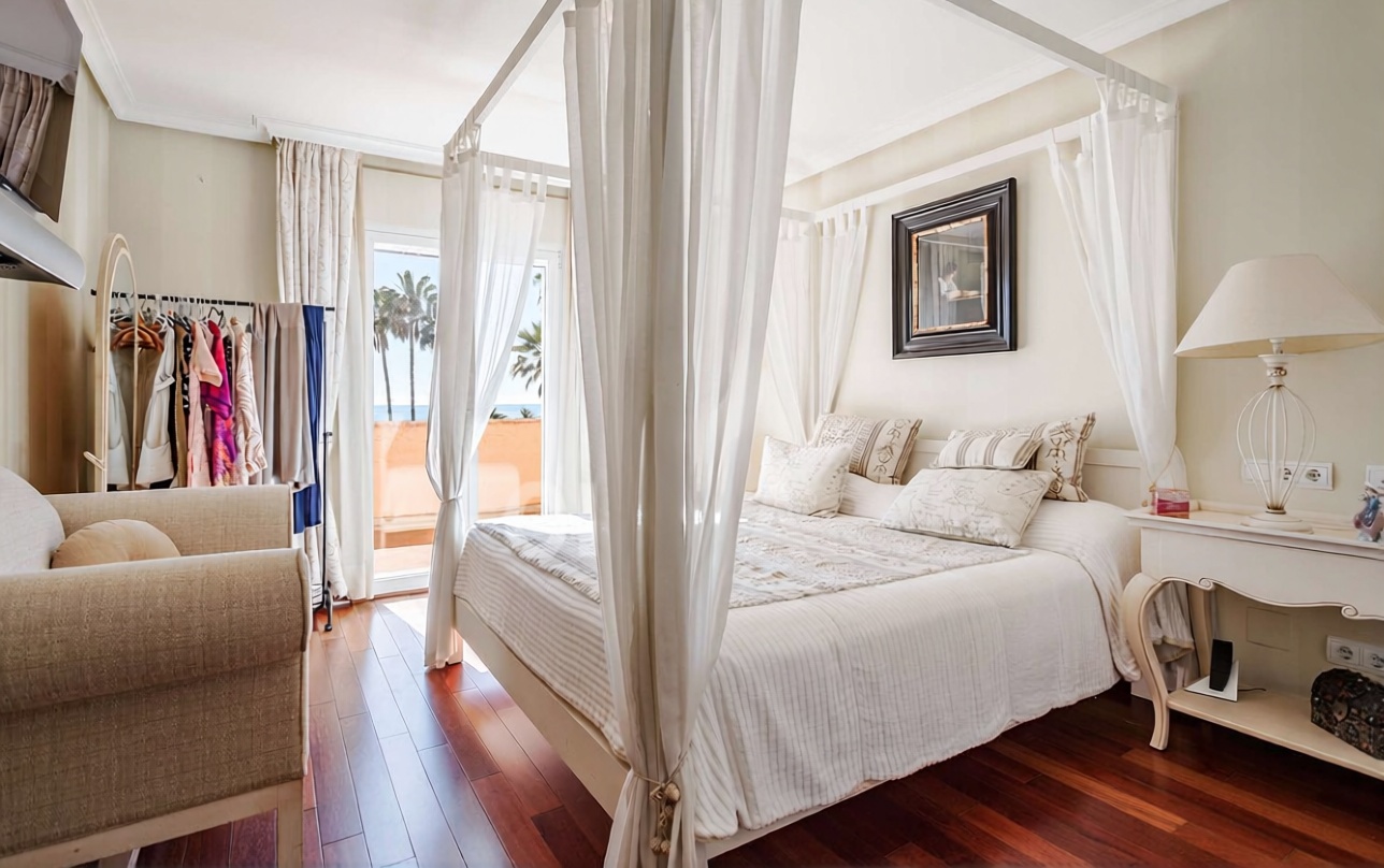 Chalet com acesso direto à praia em Estepona — Quarto