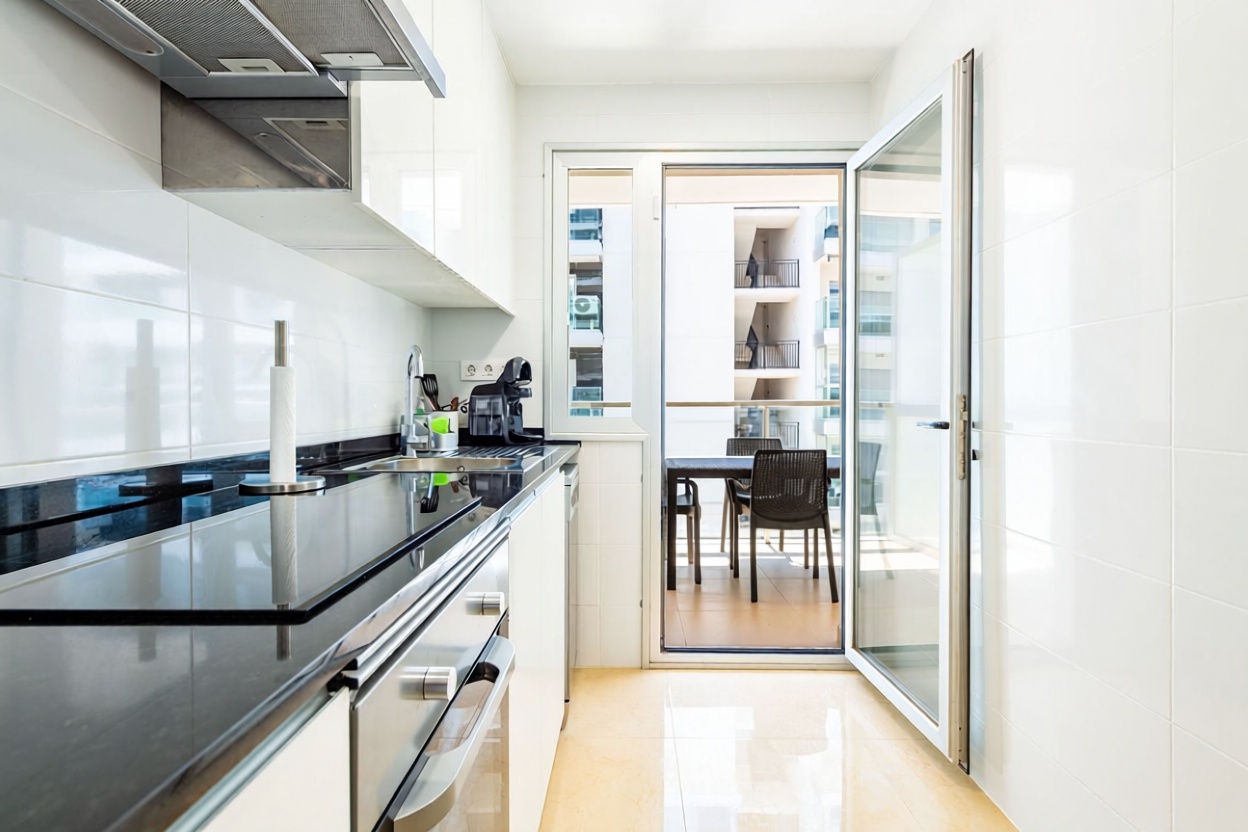 Apartamento à venda pé na areia em Cabanes — Casa banho