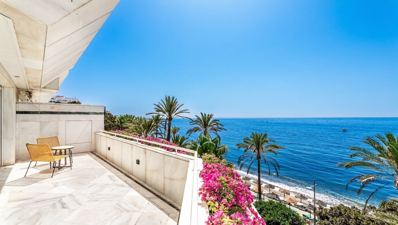 Квартира первая линия пляжа в Marbella — Морской вид
