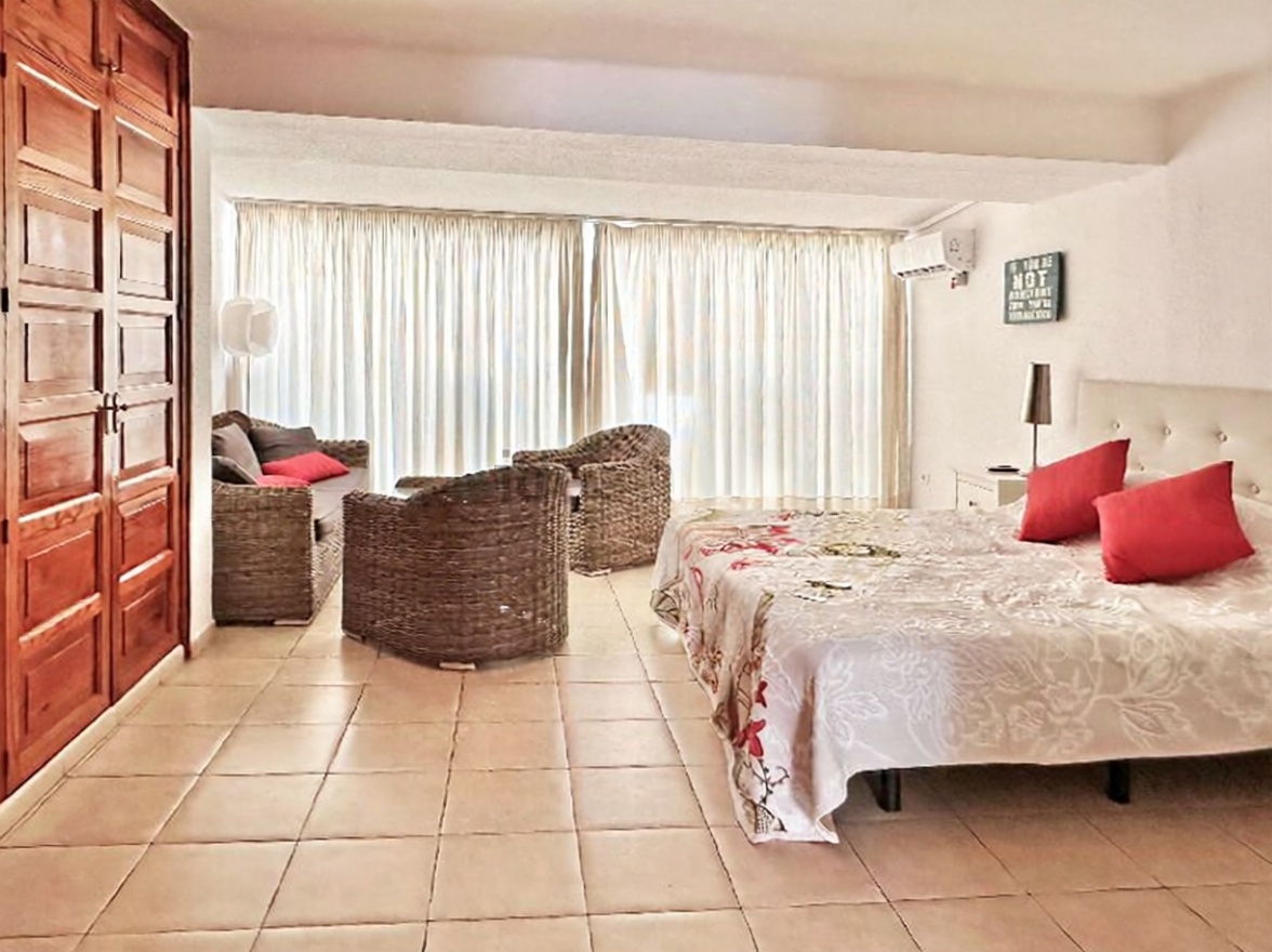 Chalet avec accès direct à la plage à Playa las Américas — Vue mer