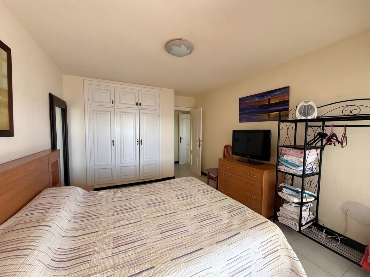 Flat in Primera Línea de Playa in Benidorm — Bedroom