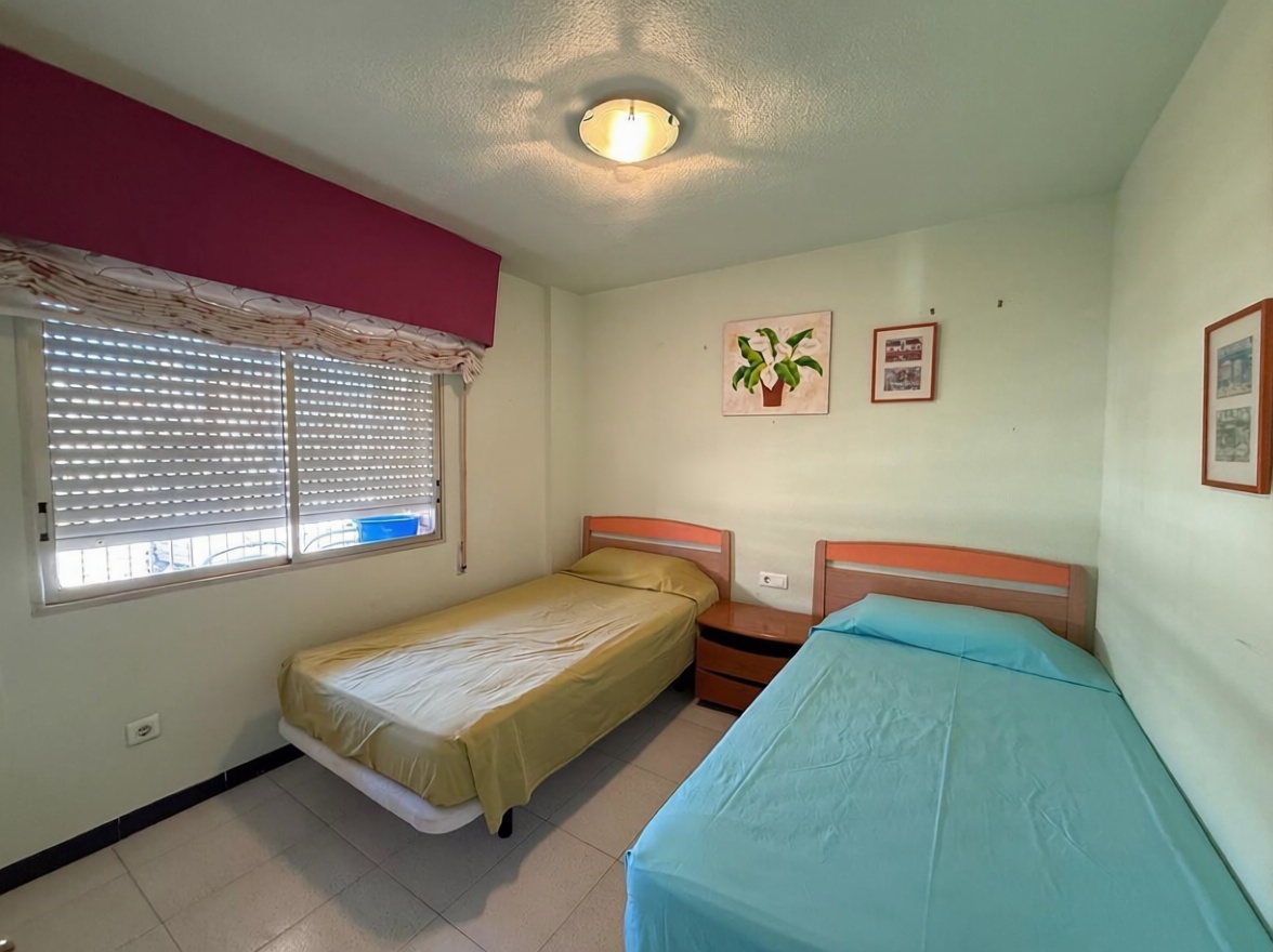 Flat in Primera Línea de Playa in Benidorm — Bedroom