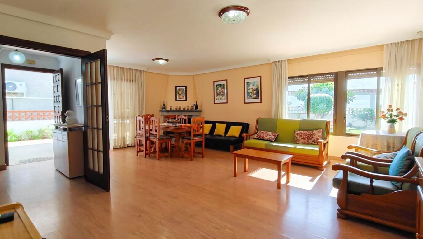 Chalet en venta con acceso directo a la playa en Vinaròs