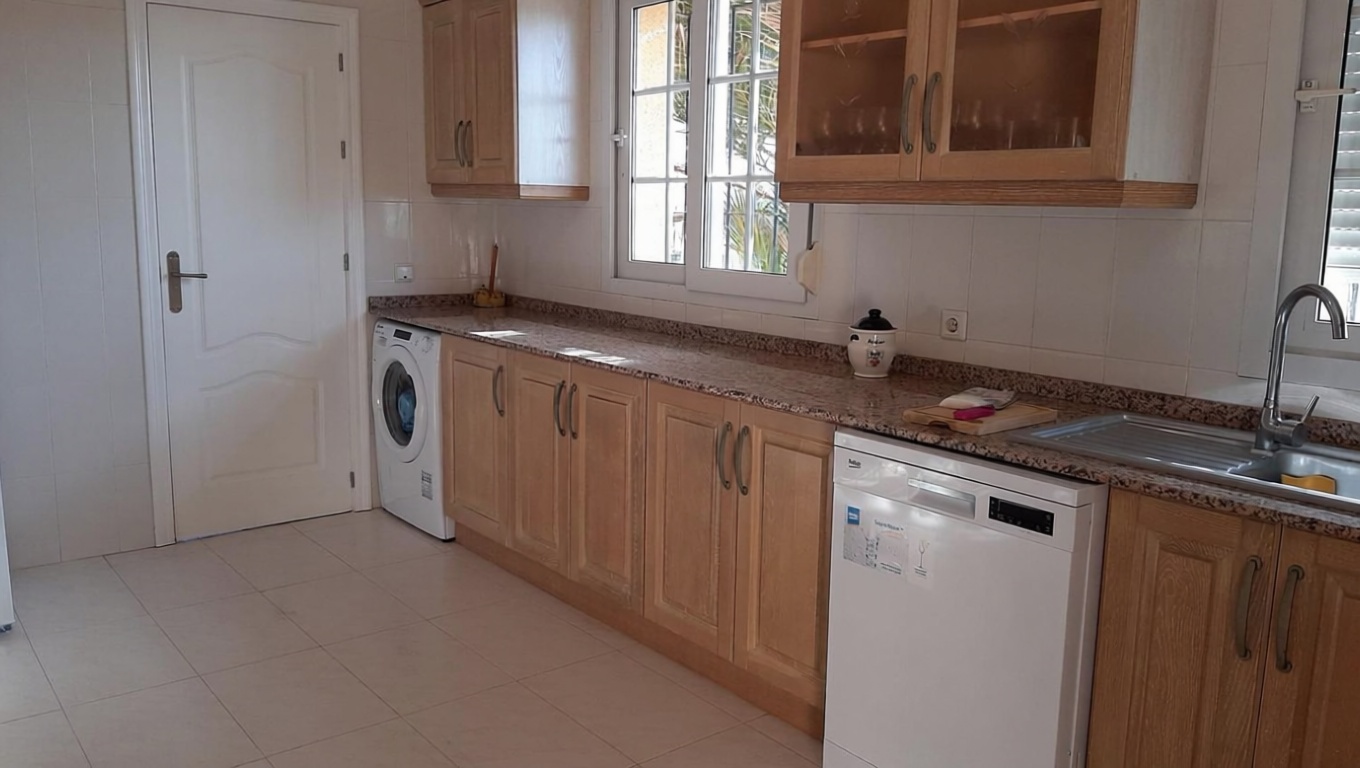 Chalet avec accès direct à la plage à La Manga del Mar Menor — Cuisine