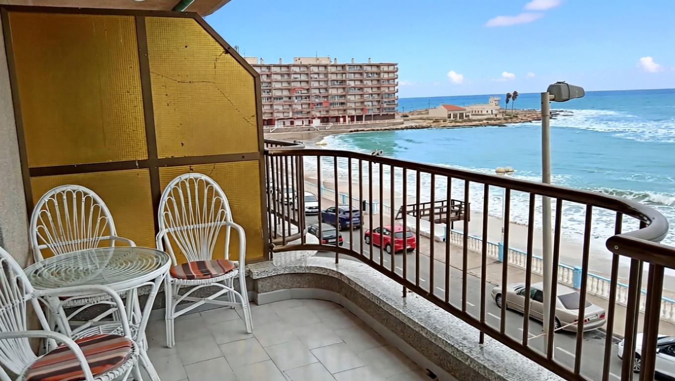 Piso en primera línea de playa en Torrevieja