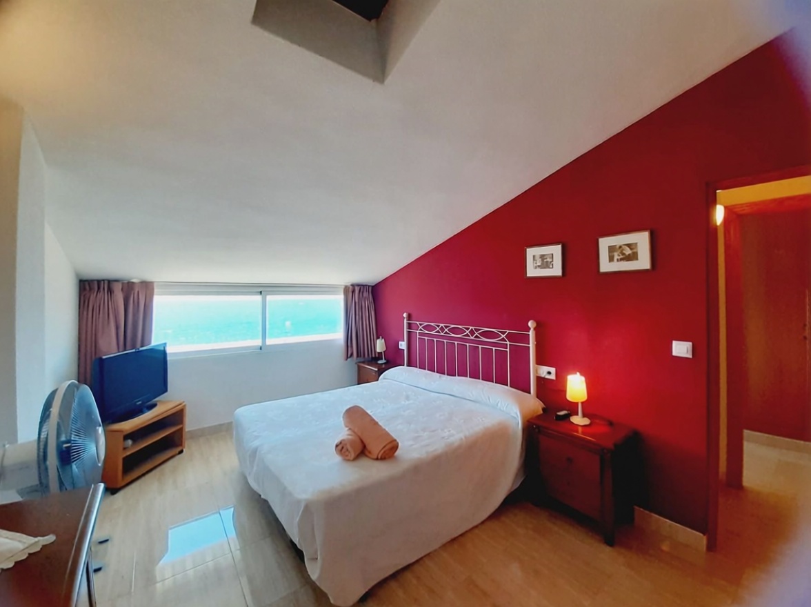 Appartement en première ligne de plage à Villajoyosa — Chambre